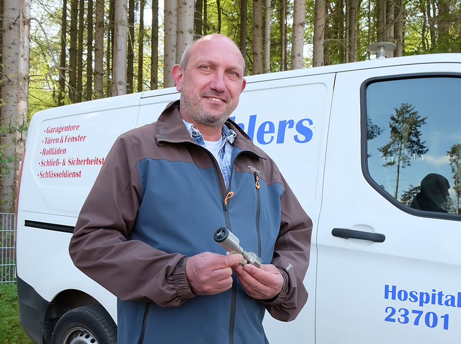 WILKA partner Jörg Ehlers relies on reliable locking technology at the Uwe Seeler Football Park – precisely planned and implemented.